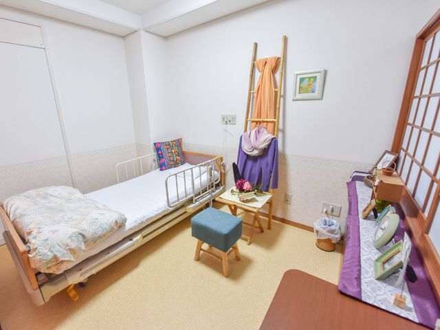 居心地の良い居室 居室 ゆったりとした居室で、個人の趣向を大切にした落ち着いた空間です。勤務先として、居心地の良さを提供するお手伝いができます。