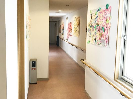 廊下のアートデコレーション