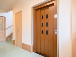 清潔感のあるエレベーター