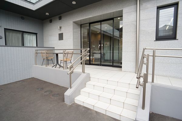 清潔感のあるエントランス