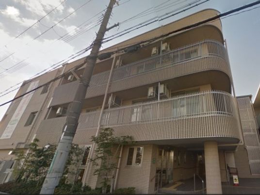 多階層建物の外観