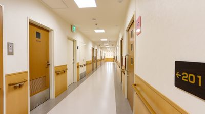 清潔感のある明るい廊下