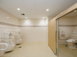 清潔感のあるトイレスペース