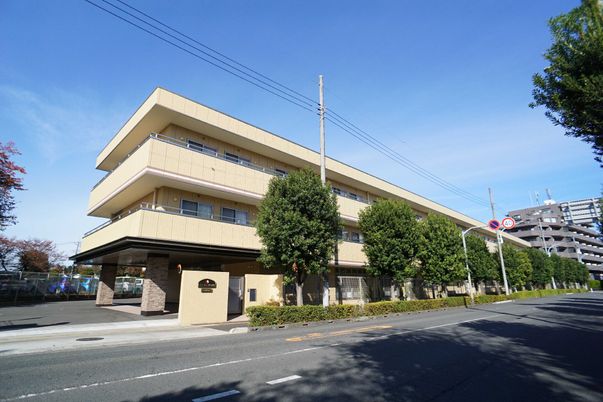 清潔感のある建物の外観