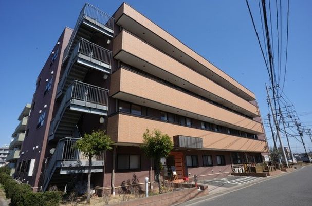 きれいな施設外観
