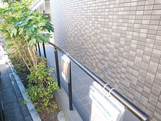 安全設計のあるエントランス