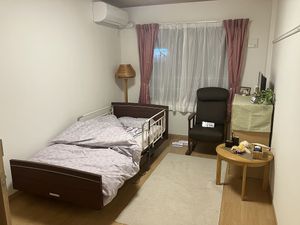 利用者と食事の外勤務