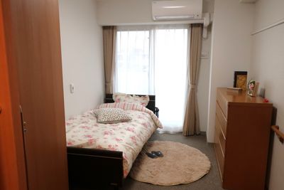 居室の窓辺