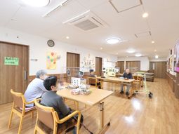 活気ある多目的室