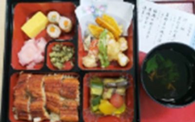 色鮮やかな料理