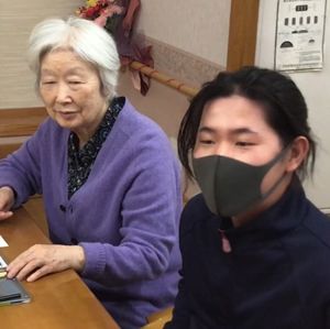 利用者とスタッフの交流