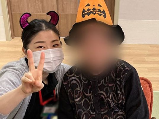 和やかな様子の室内