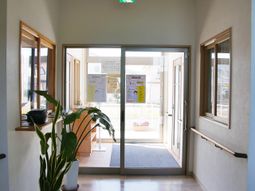 明るいエントランス