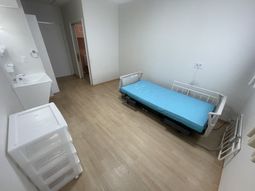 一人部屋のベッド