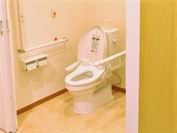 バリアフリートイレの一室