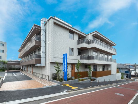 整備された施設の外観