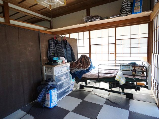 和風の居室 居室 伝統的な和の雰囲気が感じられる居室です。広々とした空間で心地よい時間を過ごせそうです。