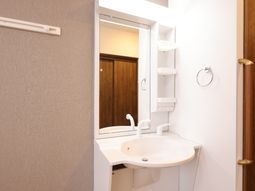 整えられた洗面台の空間