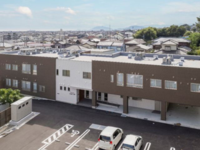 モダンな外観の建物 外観 スタイリッシュなデザインの建物で、周囲の街並みと調和しています。職場環境を重視する方におすすめです。