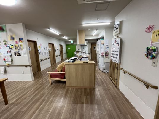 ゆったりとした廊下