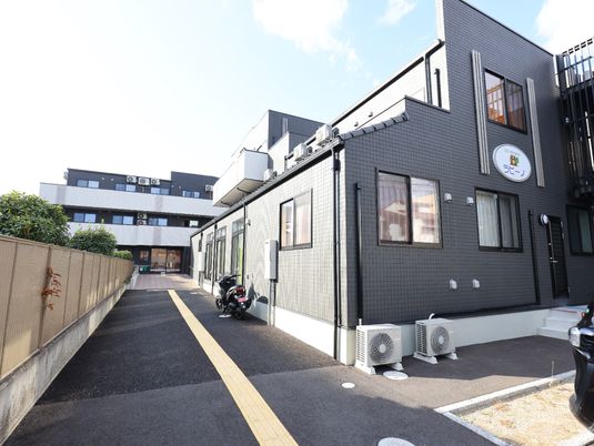 施設の外観