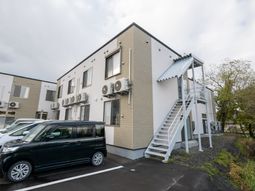 明るい建物の外観