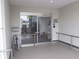 自動ドア入口