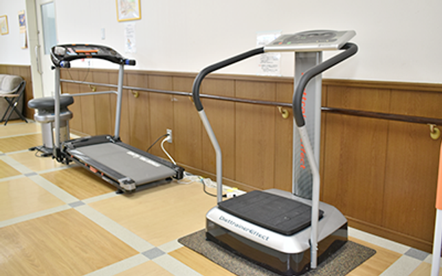 トレーニング機器のある部屋
