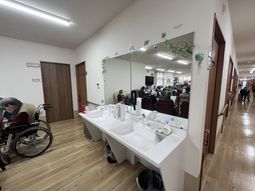 自然光が入る洗面台