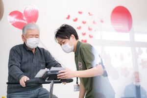 スタッフの支援する様子