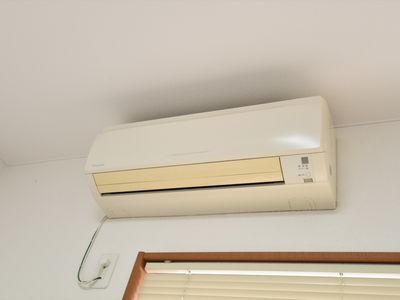 壁掛けエアコン