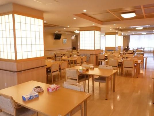 明るい食堂  