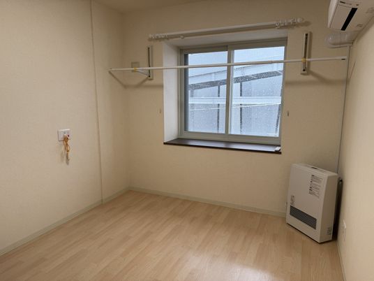 広い個室の居室