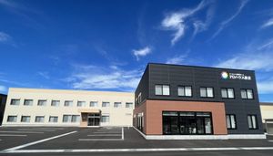 快適な二棟の建物外観