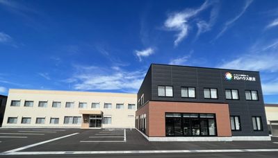 快適な二棟の建物外観