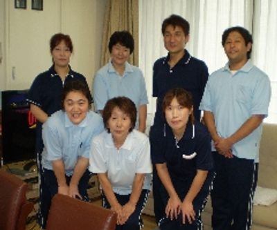 スタッフ集合写真