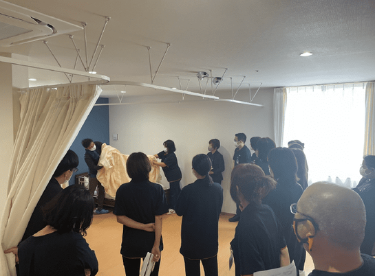 研修中のスタッフたち