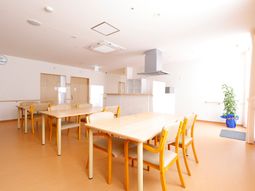 明るいダイニングルーム