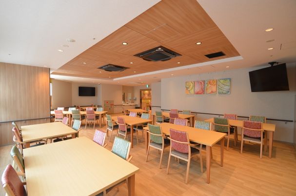 明るいダイニングルーム