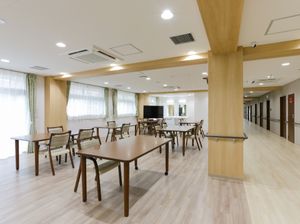 広々としたダイニングスペース