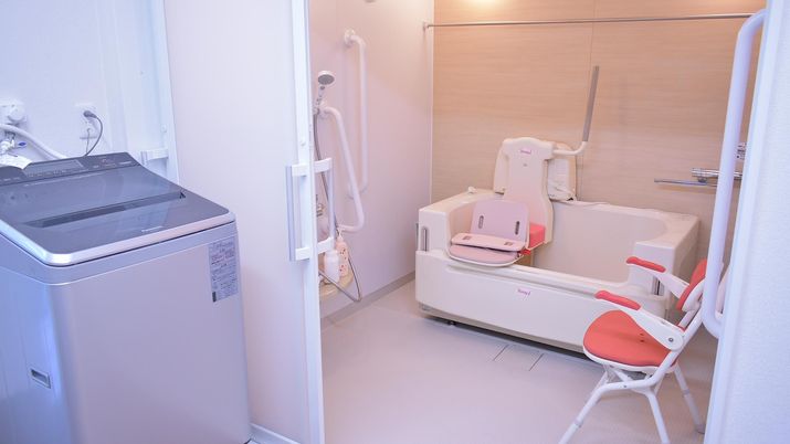 バリアフリーの浴室
