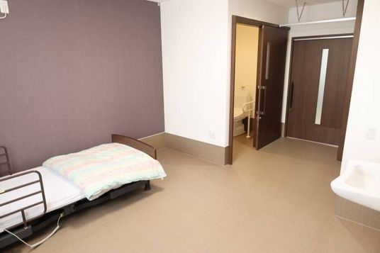 清潔な居室と浴室