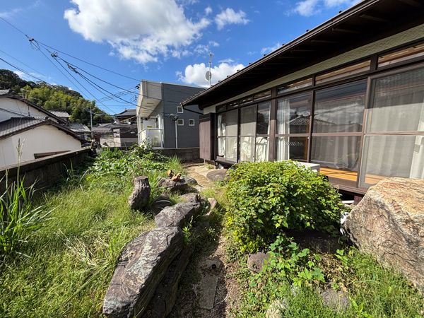 緑豊かな中庭