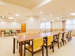 明るいダイニングルーム