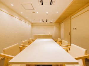 明るい清潔な職場環境