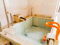 バリアフリー浴槽設計