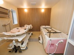 清潔な浴室設備