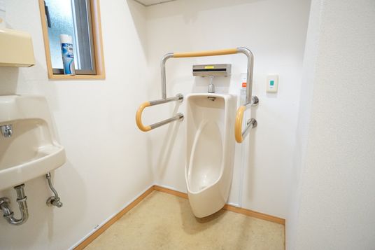 バリアフリーのトイレ設備