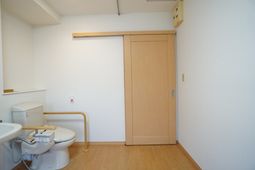 清潔感のあるトイレスペース