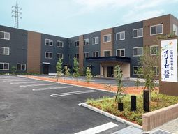 新築そうな建物外観